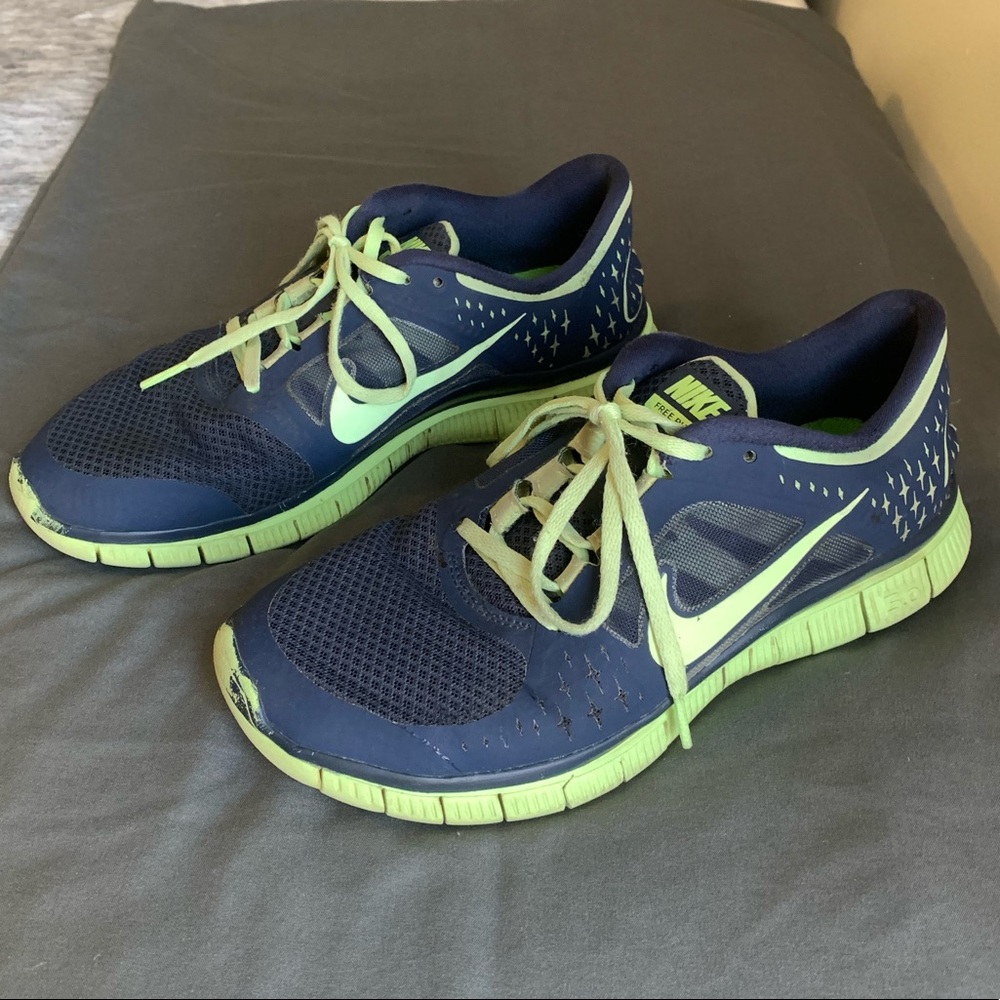 Nike FreeRun 3.0 Sneakers